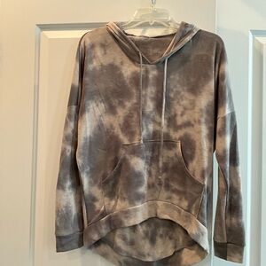 High low, tie dye comfy sweatshirt with pocket and hood